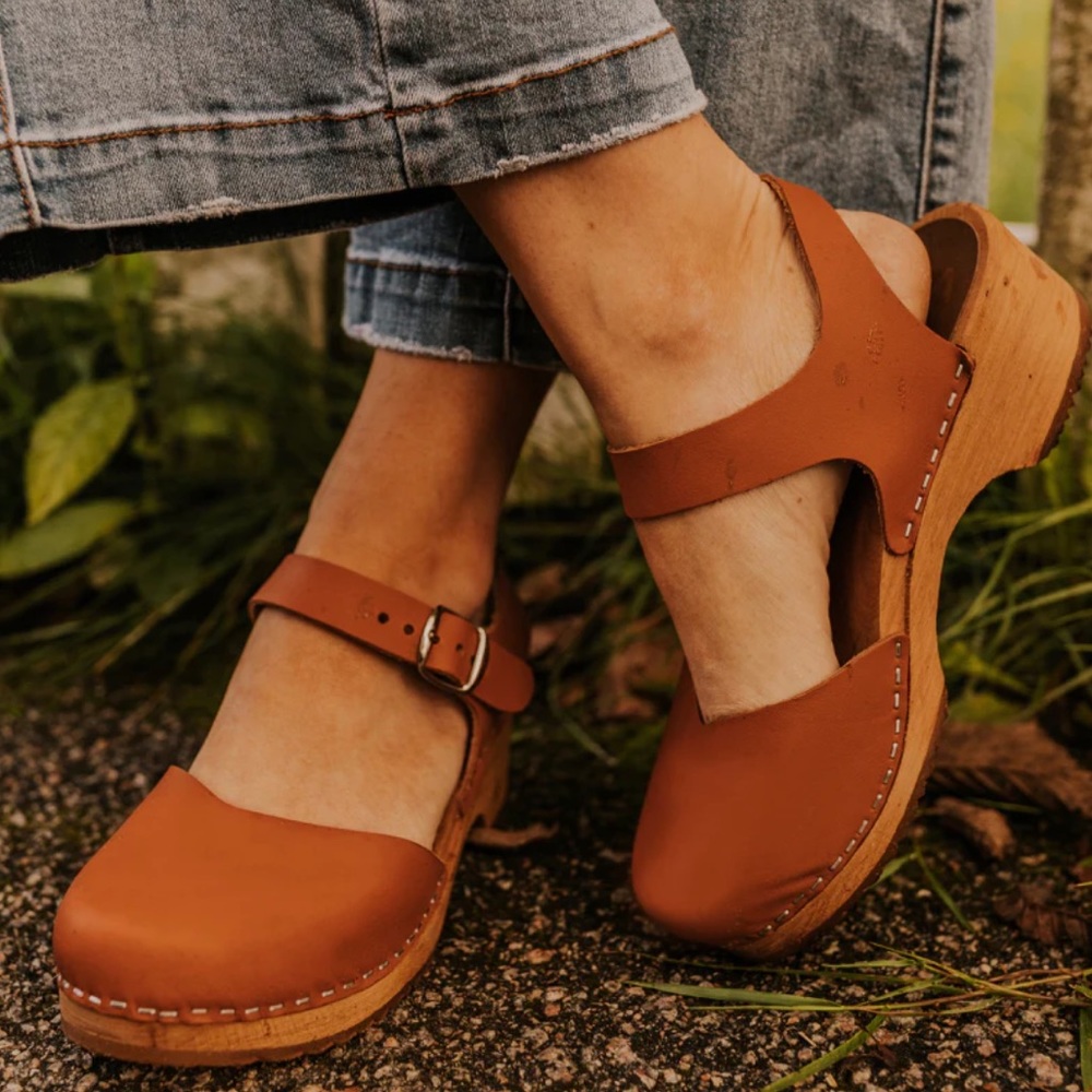 MIA Sofia Clogs